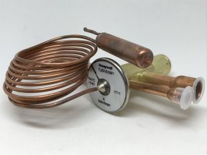 Ekspansjonsventil med rørsett 8,3 kw -0209