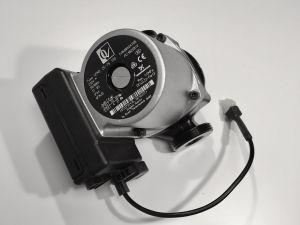 038bC. Varmebærerpumpe Grundfos
