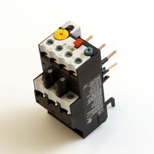 Overstrømsrelé ZB32-16